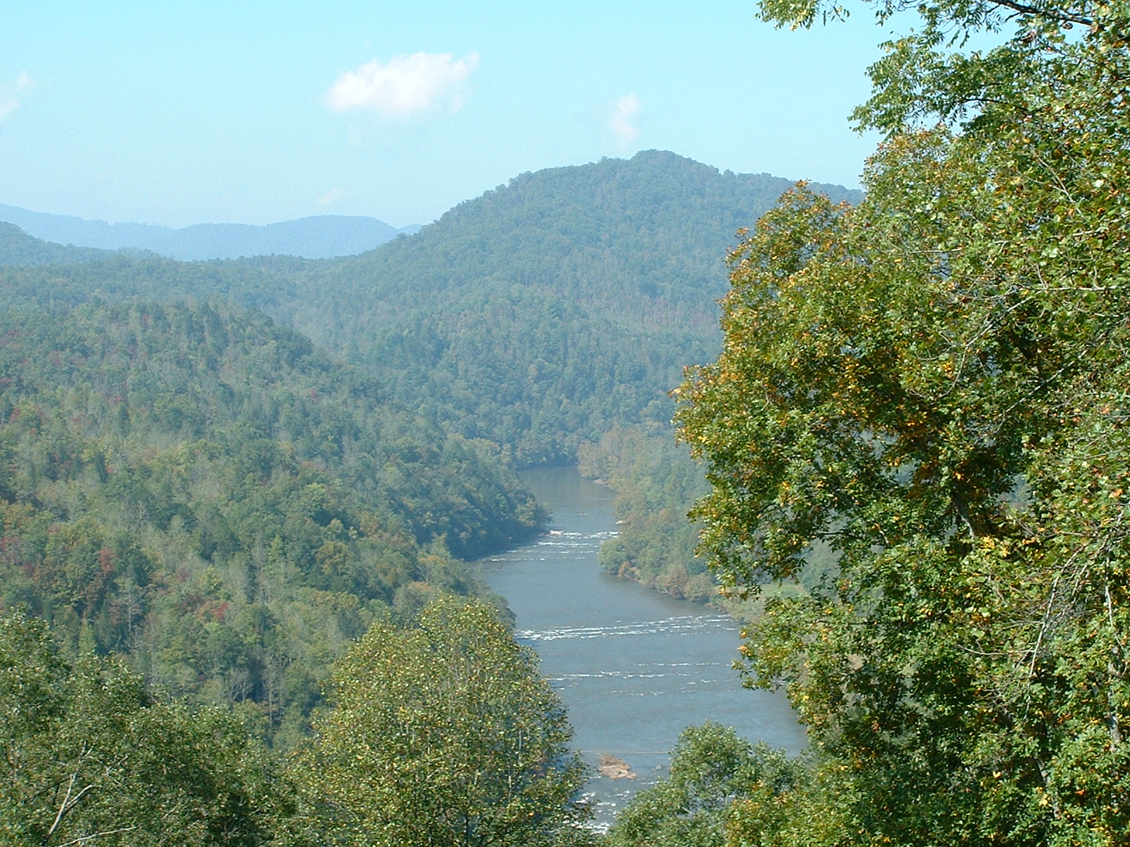 mountains/little tenn. river